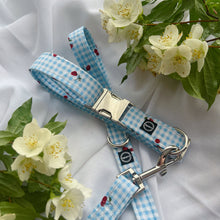 Load image into Gallery viewer, Berry Picnic Collar