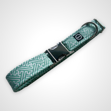 Load image into Gallery viewer, Hedge Maze Collar