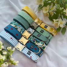 Load image into Gallery viewer, Berry Picnic Collar