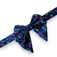 Load image into Gallery viewer, Simply Botanic Sailors Bow