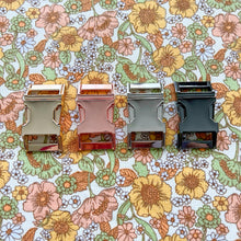 Load image into Gallery viewer, Dahlia Bloom Collar
