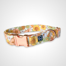 Load image into Gallery viewer, Dahlia Bloom Collar