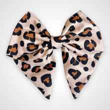 Load image into Gallery viewer, Blush Leopard Sailors Bow