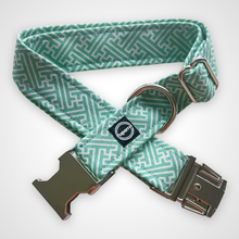 Load image into Gallery viewer, Hedge Maze Collar
