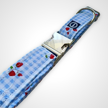 Load image into Gallery viewer, Berry Picnic Collar
