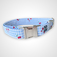 Load image into Gallery viewer, Berry Picnic Collar
