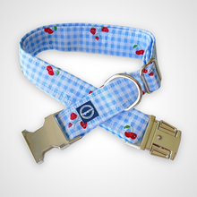 Load image into Gallery viewer, Berry Picnic Collar
