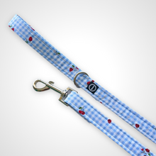 Load image into Gallery viewer, Berry Picnic Leash
