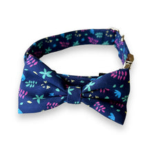Load image into Gallery viewer, Simply Botanic Bow Tie
