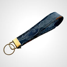 Load image into Gallery viewer, Starry Skies Wristlet
