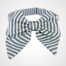 Load image into Gallery viewer, Spring Stripe Sailors Bow

