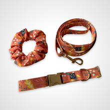 Load image into Gallery viewer, Autumn Leaves Leash
