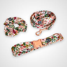 Load image into Gallery viewer, Cottage Garden Leash
